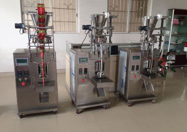 顆粒灌裝機(jī)